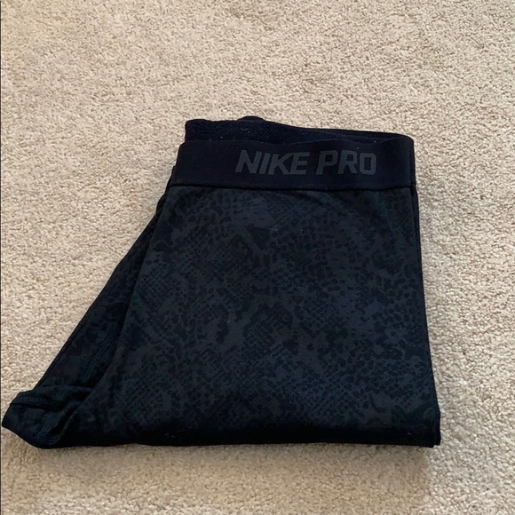 Nike Pants - Nike Pro Warm Tight